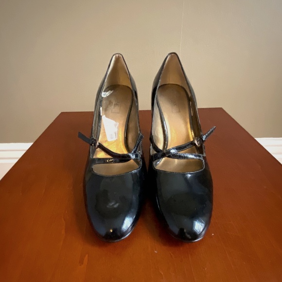 Anne Klein Pumps size 8.5 - Picture 1 of 3